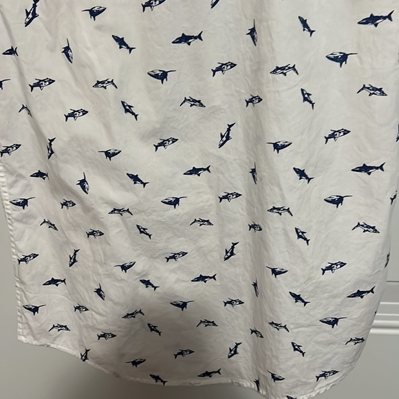 Shark 🦈 shirt button down beach shirt - Picture 7 of 8